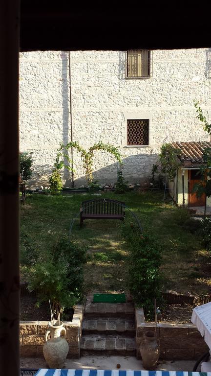 B&B La Casuccia Di אסיסי מראה חיצוני תמונה