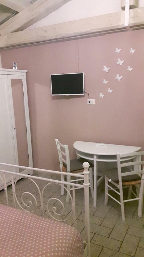 B&B La Casuccia Di אסיסי מראה חיצוני תמונה